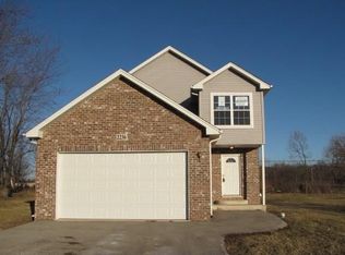 2236 Arthur Ave, Lockport, IL 60441