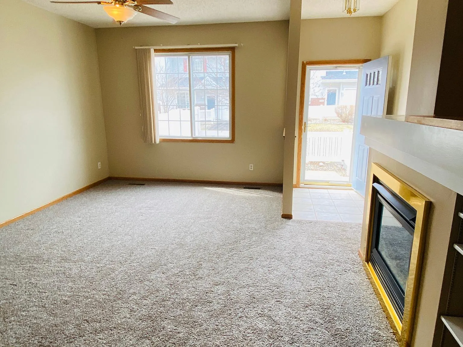 3128 Juniper Ln — Photo 2