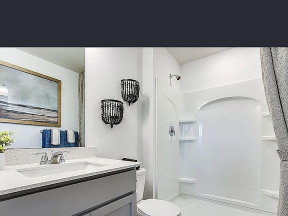 2nd image of 12569 Guadalcanal Cir NE