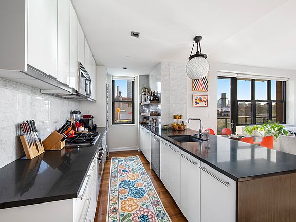 5th image of 58 Metropolitan Ave APT 5H