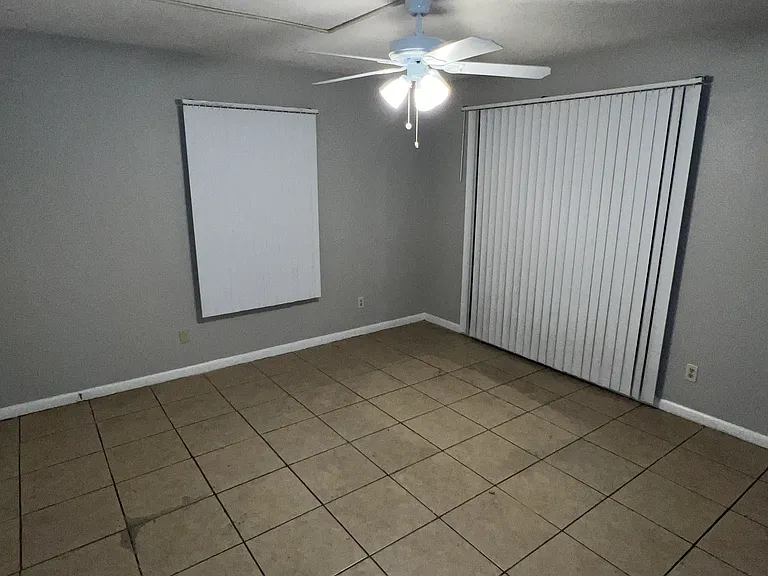 810 S Madison Dr — Photo 21