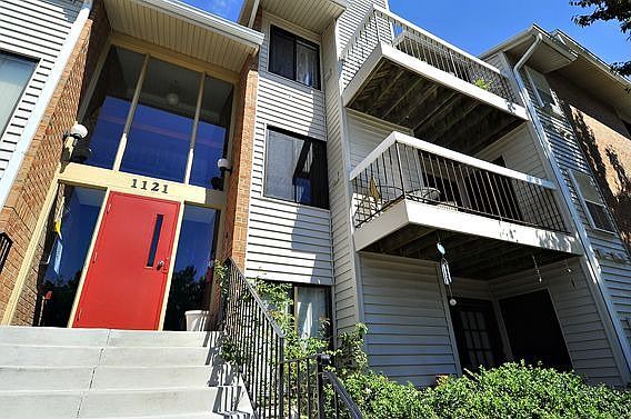 2nd image of 1121 Castle Harbour Way Unit 2B