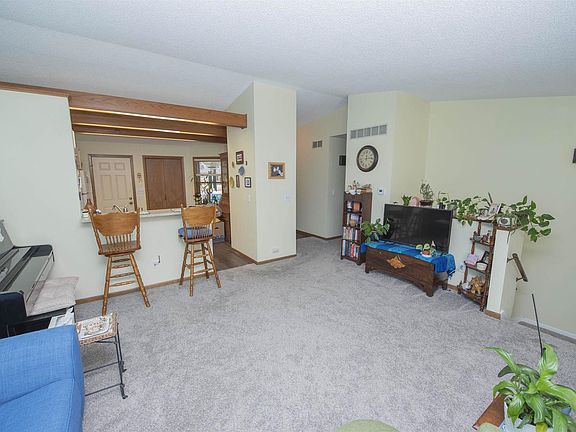 3rd image of 400 SOO MARIE AVENUE