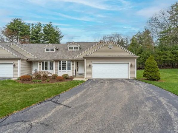236 Pinehurst Dr Unit 236, East Longmeadow, MA 01028