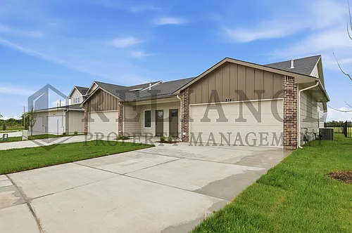 214 N Gowen St Photo 1