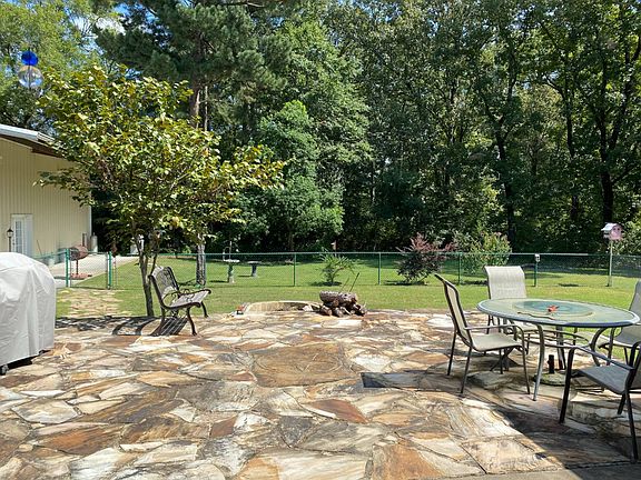 4th image of 37 Beaver Lake Dr #8
