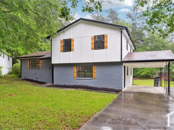 155 Rockfort Ct, Atlanta, GA 30349