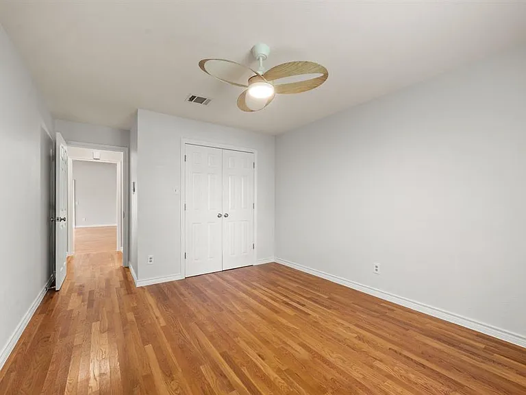 1000 Raven Bend Ct — Photo 27
