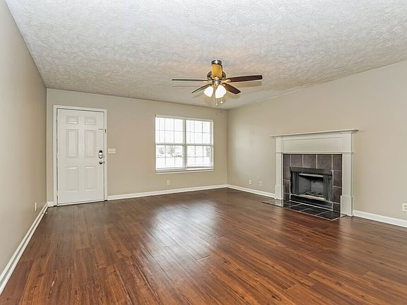 5th image of 1249 Saint Andrews Dr