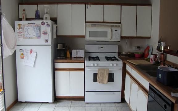 3rd image of 424 Meadow Hill Ln