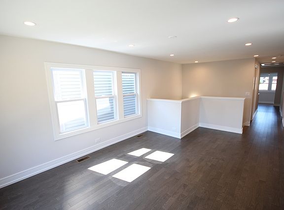 4th image of 3824 N Oketo Ave