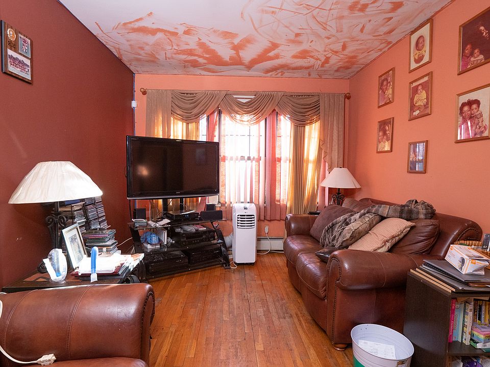 2nd image of 21817 119th Ave