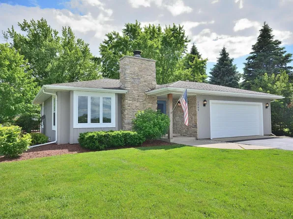 1209 East Maclean ROAD, Elkhorn, WI 53121