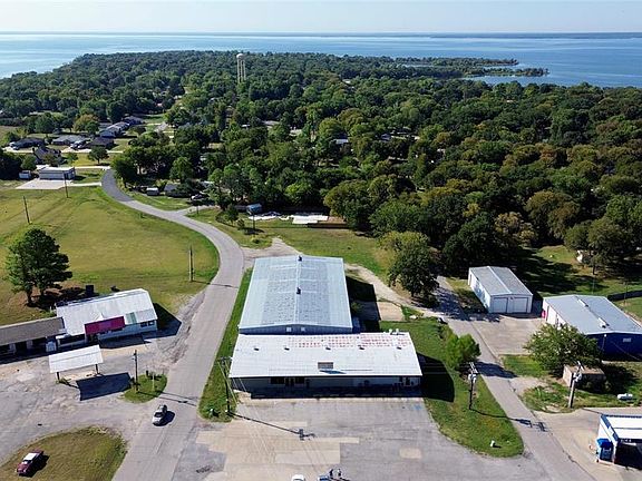 2nd image of 462 State Highway 276
