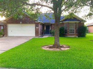 204 Mango St, Lake Jackson, TX 77566