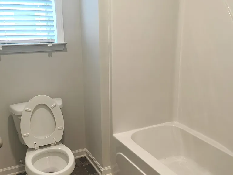 1823 Landon Ln — Photo 31