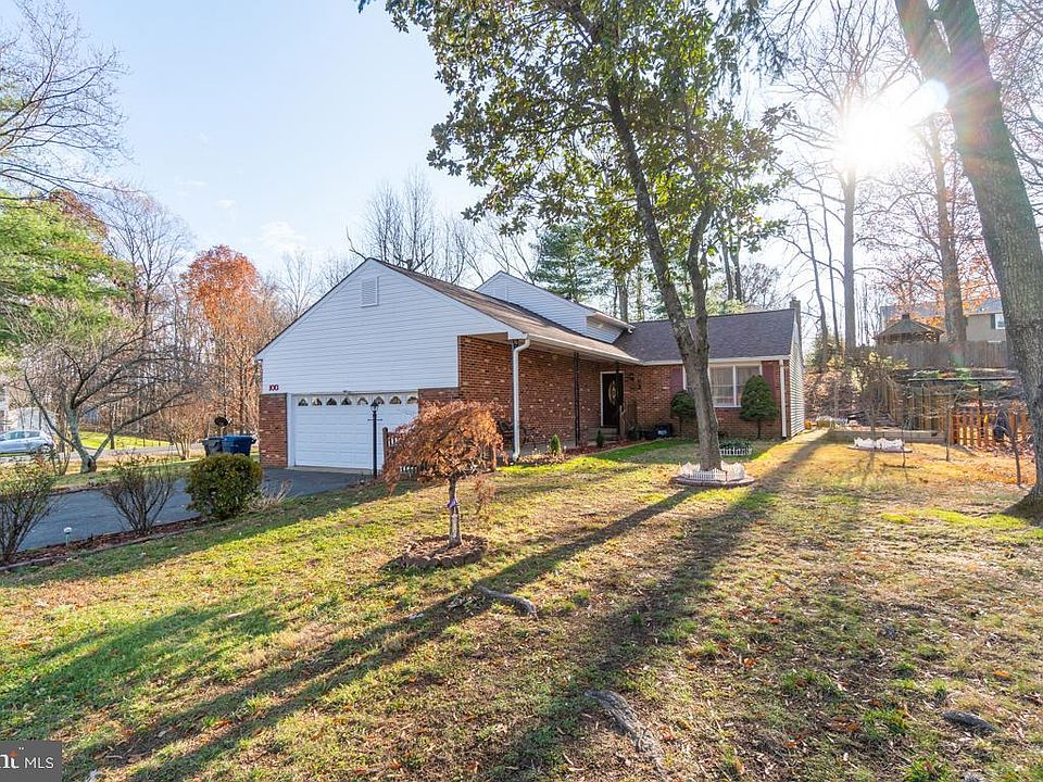 1st image of 100 Pewter Ln