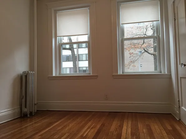 122 Warren St, Brighton, MA 02135