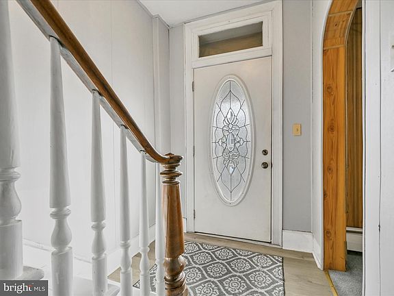 5th image of 27 E William St