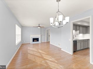 8068 Stonewall Brigade Ct APT 204, Manassas, VA 20109