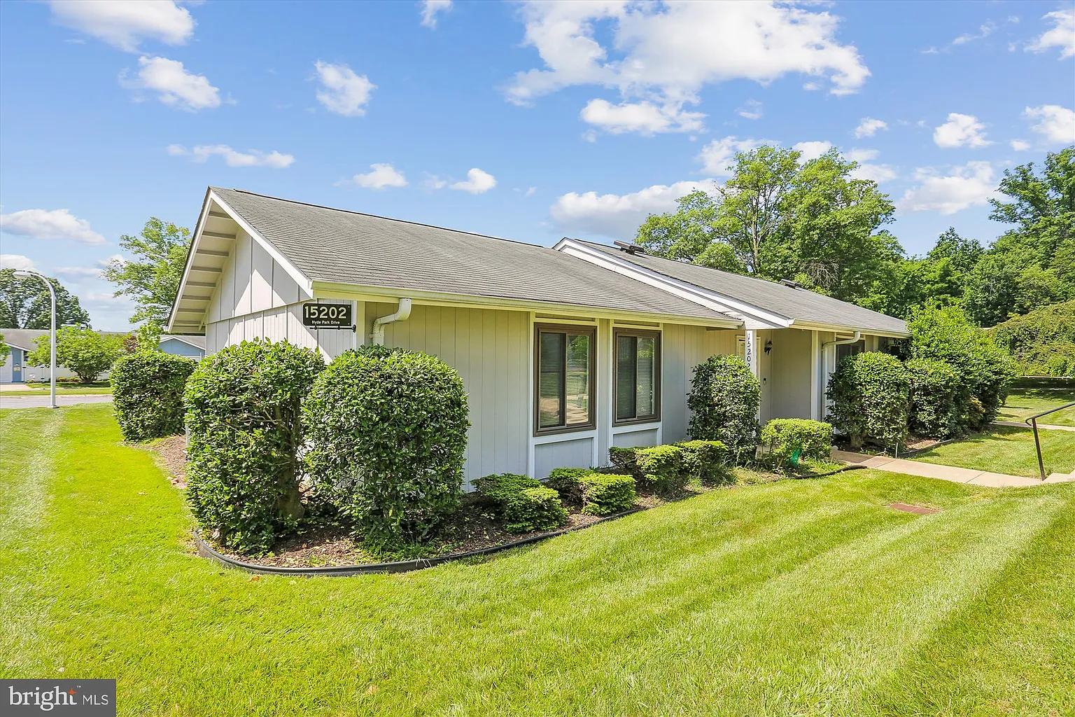 15202 Hyde Park Dr #36-B photo 1