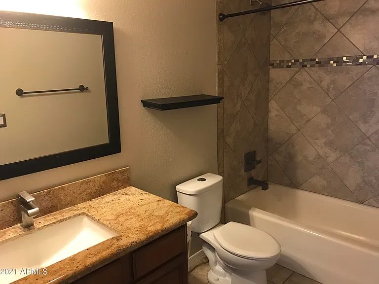 4319 E Tether Trl — Photo 4