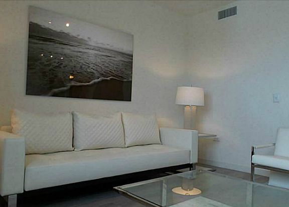 3rd image of 999 SW 1st Ave APT 2506