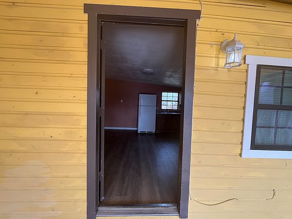 3rd image of 3911 Spear St #2