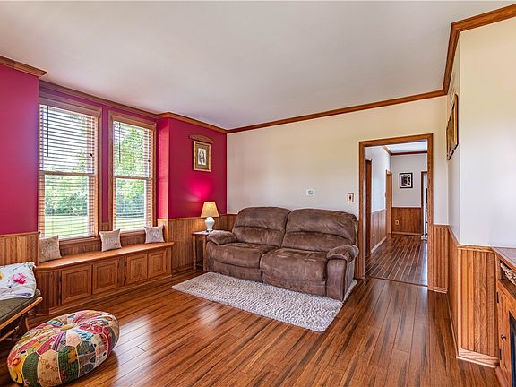 5th image of 2642 County Road 600e