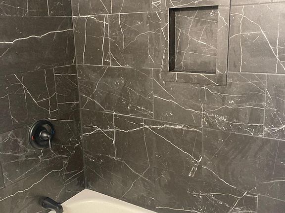 5th image of 5920 Maple Ave #5920