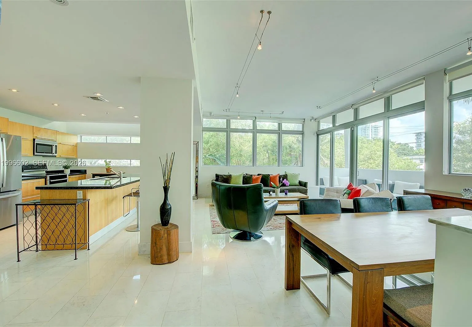 So Be Bay Condo — Photo 1