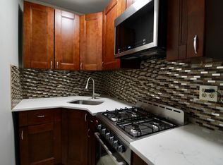 7140 69th Pl APT 2L, Ridgewood, NY 11385