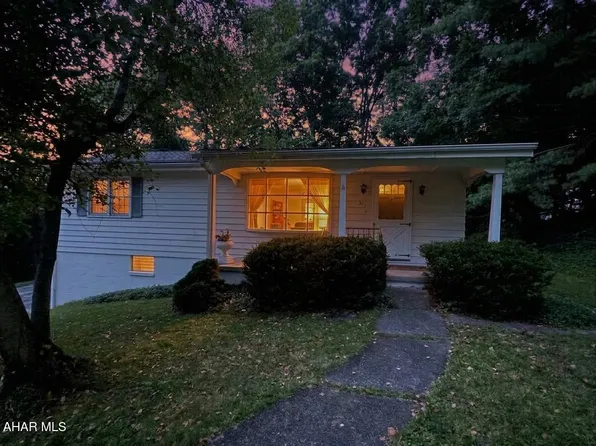 421 Parrish St, Altoona, PA 16602