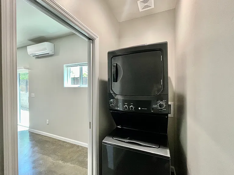 720 N Walnut St #8 — Photo 25