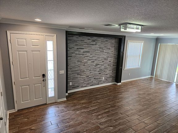 4th image of 1118 Water Iris Way