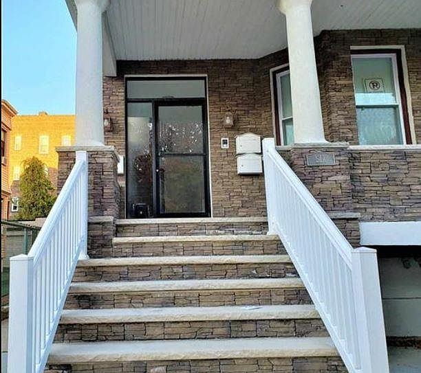 1st image of 6 50th St APT 3