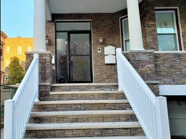 6 50th Street image 1 of 15