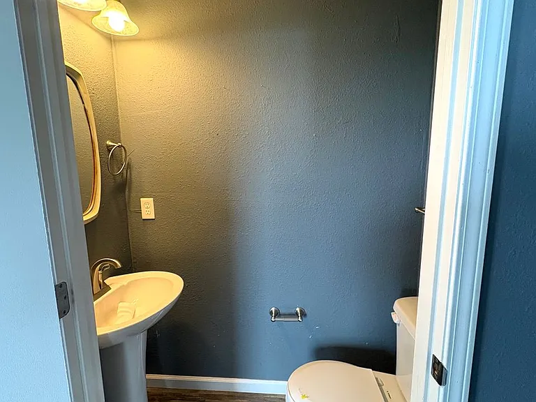 222 Green Leaf Dr — Photo 5