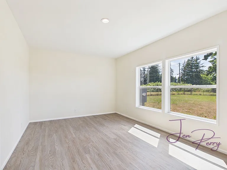 7420 Guide Meridian — Photo 22