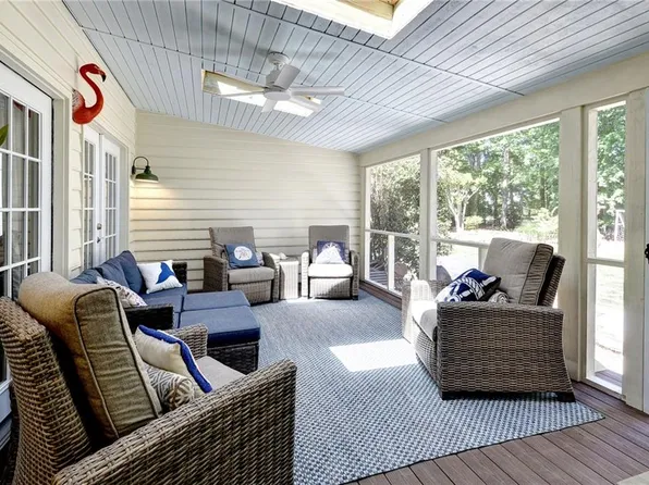 2904 E Island Rd, Williamsburg, VA 23185