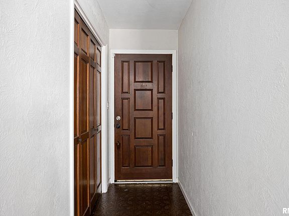 4th image of 3536 W Saymore Ln