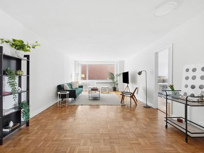 411 E 53rd St APT 20A, New York, NY, 10022