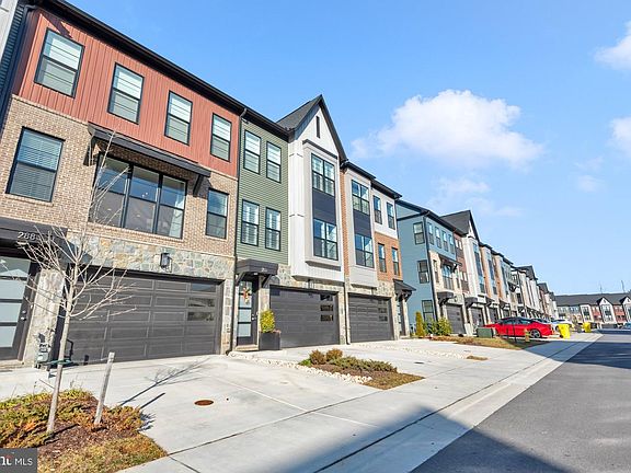 3rd image of 288 Alluvium Dr