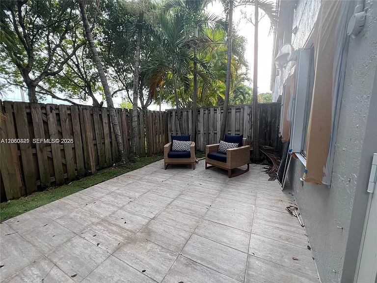 11612 NW 50th Ter #11612 — Photo 13