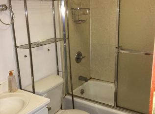 7160 162nd St APT 2A, Fresh Meadows, NY 11365