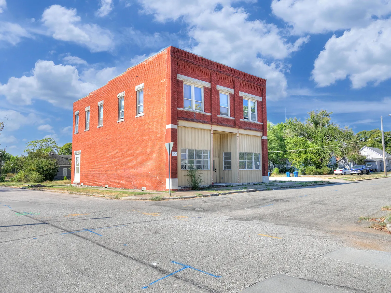 2 bed, 1000 sqft, $1,000 — Photo 1