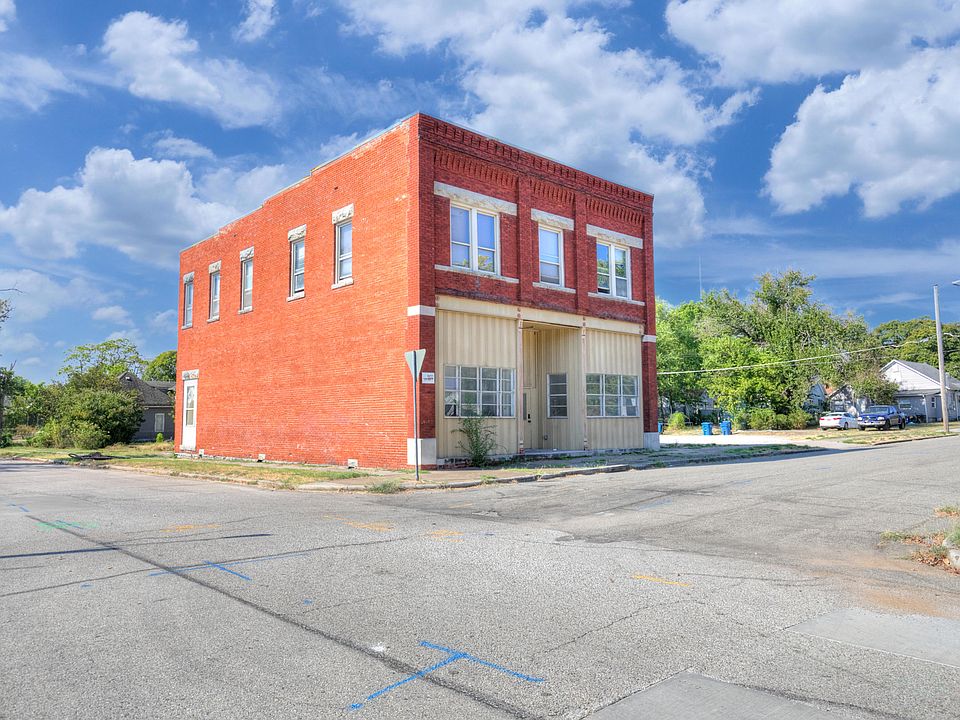 1st image of 1102 W 9th St #2B