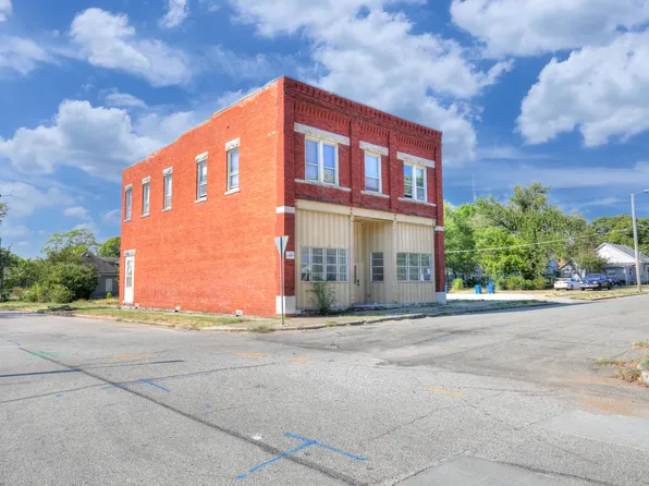 1102 W 9th St #2B, Joplin, MO 64801