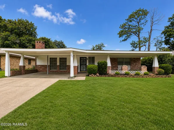 135 Radcliffe Dr, Lafayette, LA 70501
