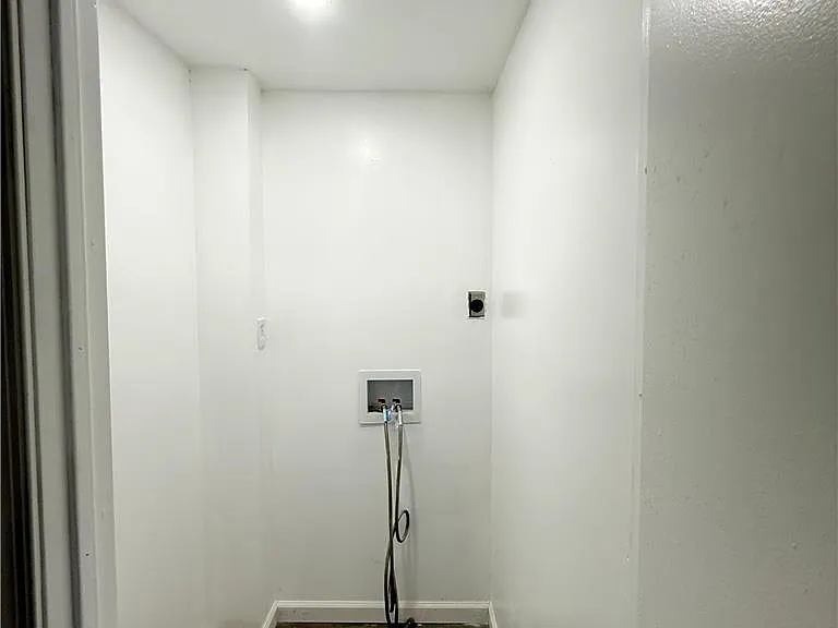 735 Main St #2 — Photo 19